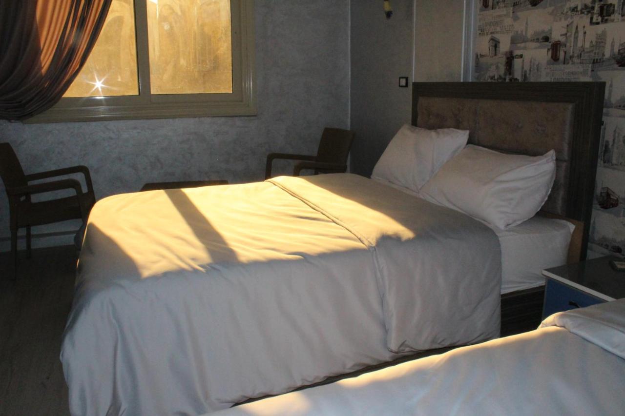 Sunset Hostel Il Il Cairo Esterno foto