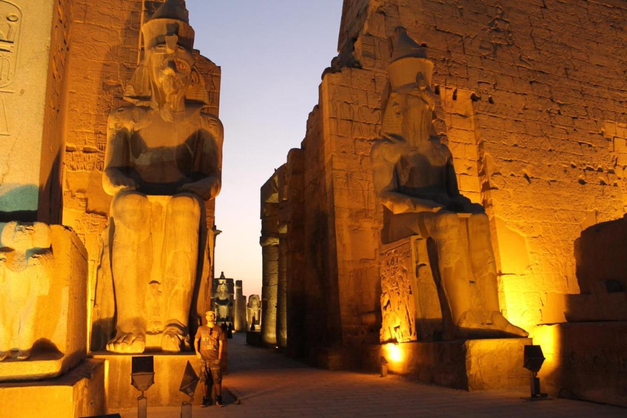 Sunset Hostel Il Il Cairo Esterno foto